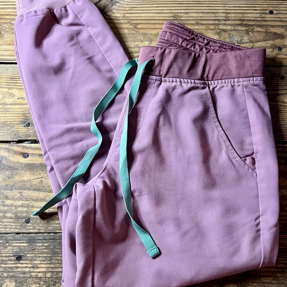 FIGS Zamora Mauve Jogger Pants